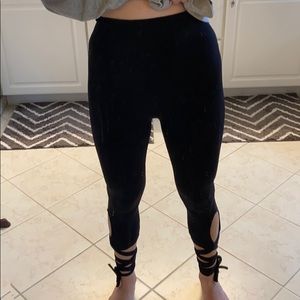 NWOT Nikibiki leggings